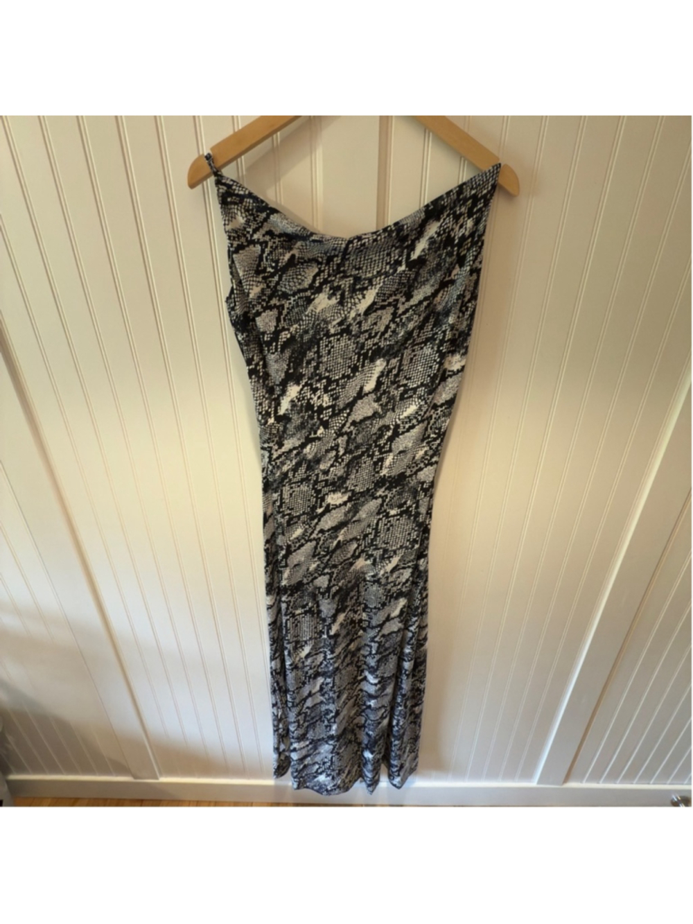 NWT Hidden Brand Maxi Dress with Cowl Neck Size Large